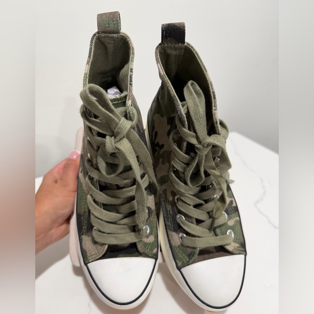 Steve Madden Green Camouflage High-Top Sneakers - Picture 3 of 9